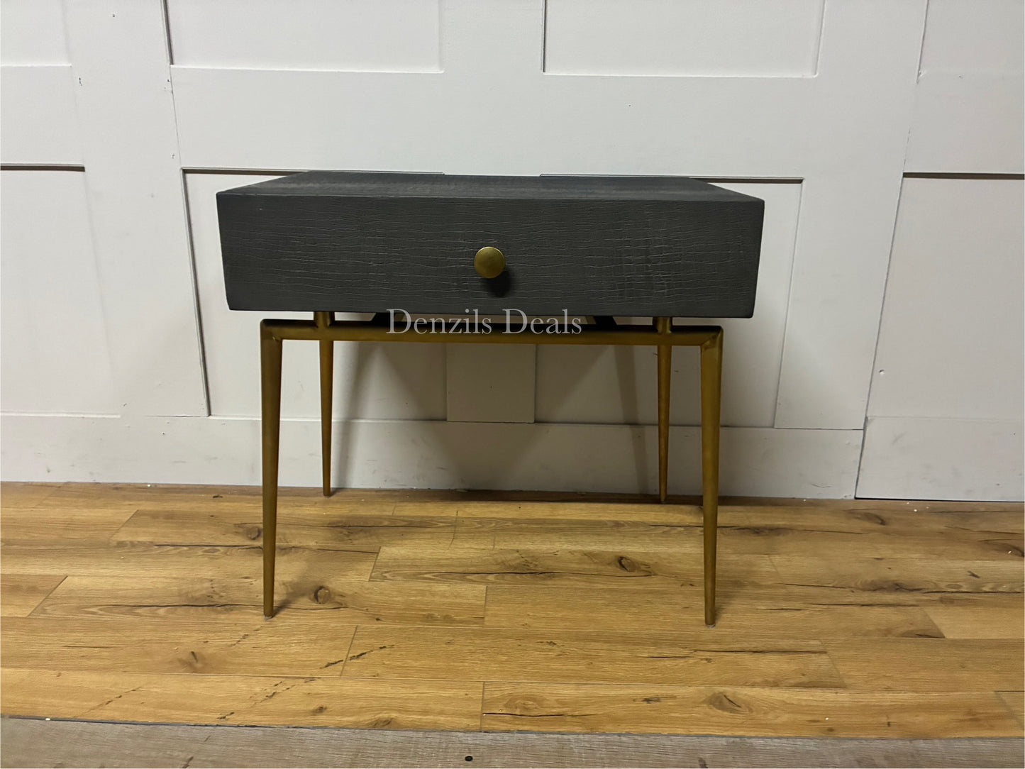 D.I. DESIGNS Greyshott Bedside Table Grey  Rrp £766 R16