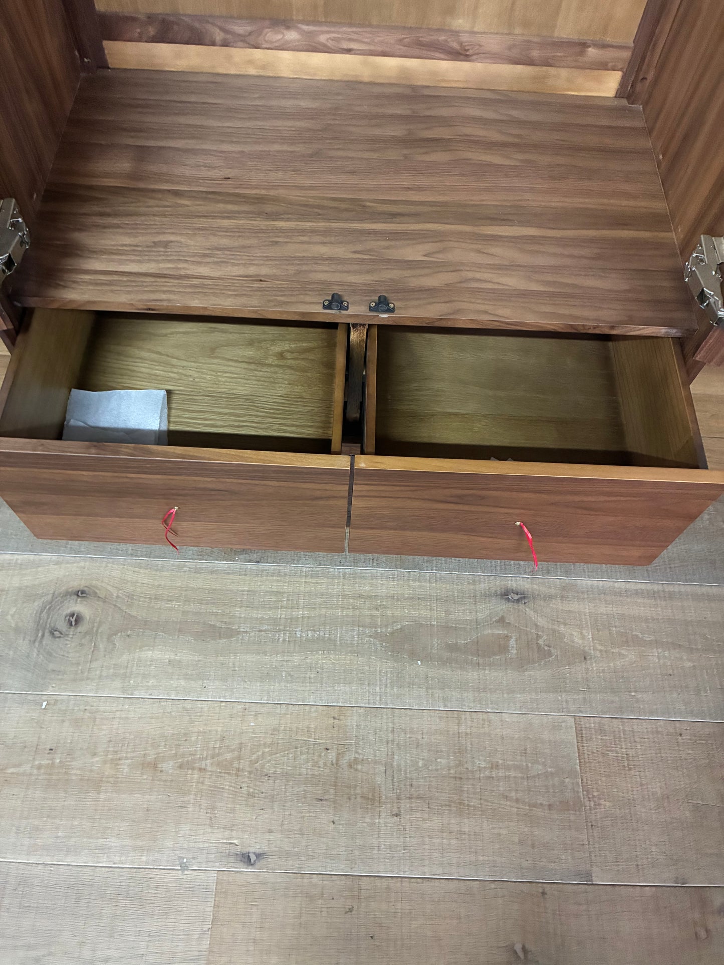 Fishe & Lilly WRIGHT WALNUT WARDROBE Rrp £1299
