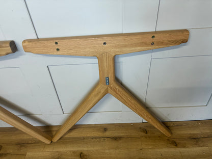 John Lewis Poise 6-10 Seater Extending Dining Table £1100 - Oak