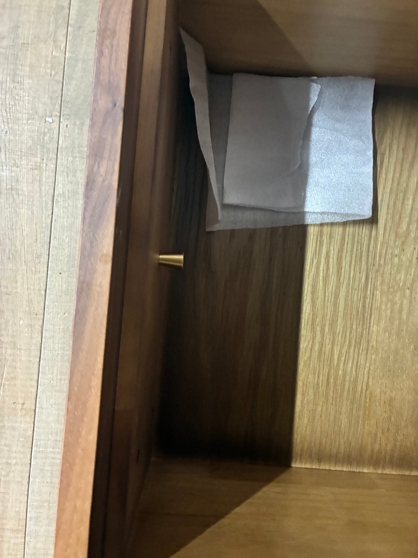 Fishe & Lilly WRIGHT WALNUT WARDROBE Rrp £1299