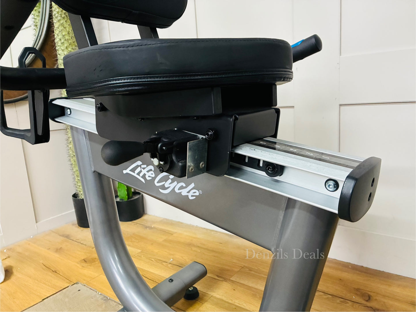 Life Fitness RS1 Lifecycle with Go Console Rrp £1495 R65