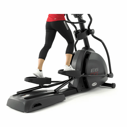 Circle_Fitness_E6_LED_Light_Commercial_Elliptical_Cross_trainer