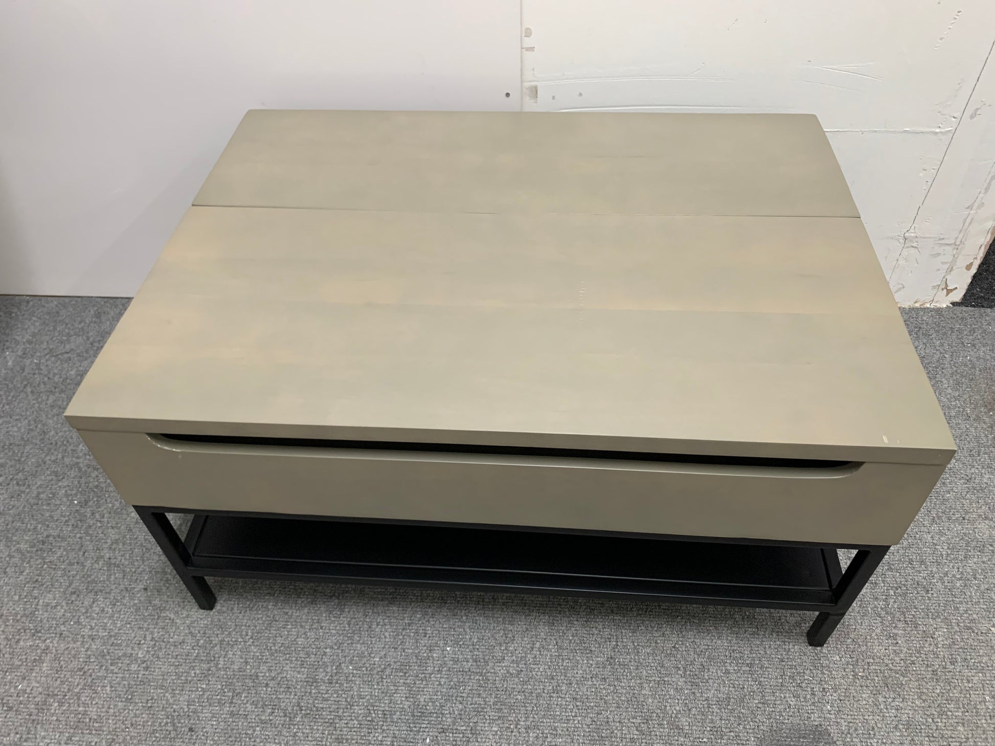 Close-up of the grey washed mango wood grain on the Lomond coffee table with an industrial finish