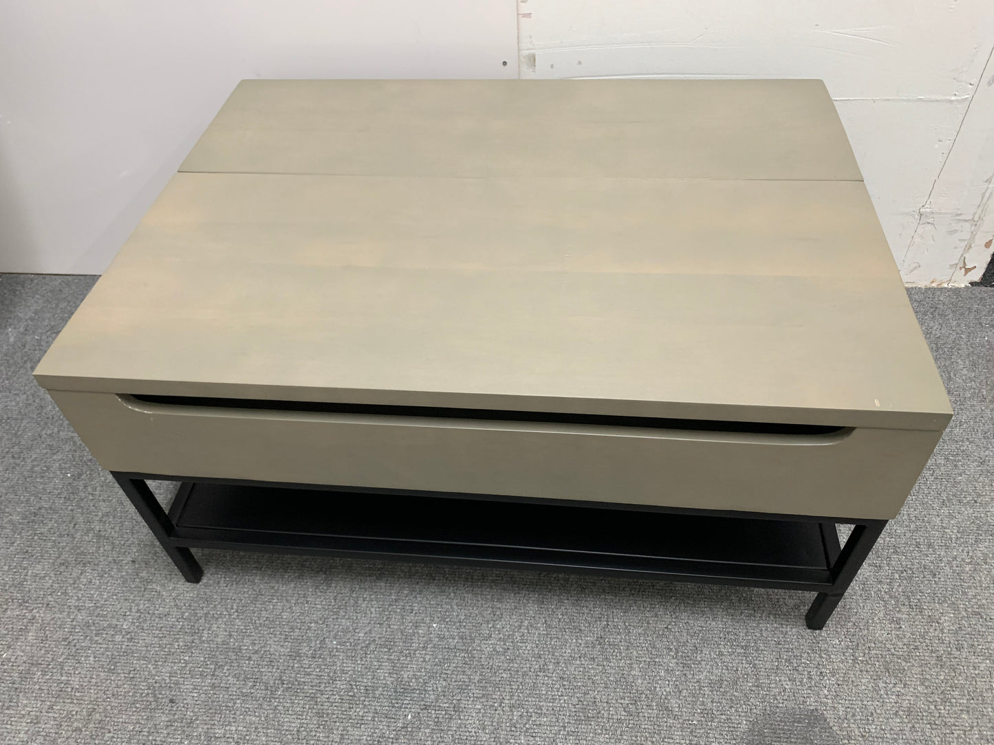 Close-up of the grey washed mango wood grain on the Lomond coffee table with an industrial finish