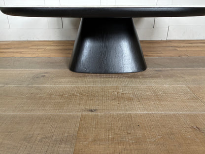 Close up of Nick Scali Allegria square Coffee table base