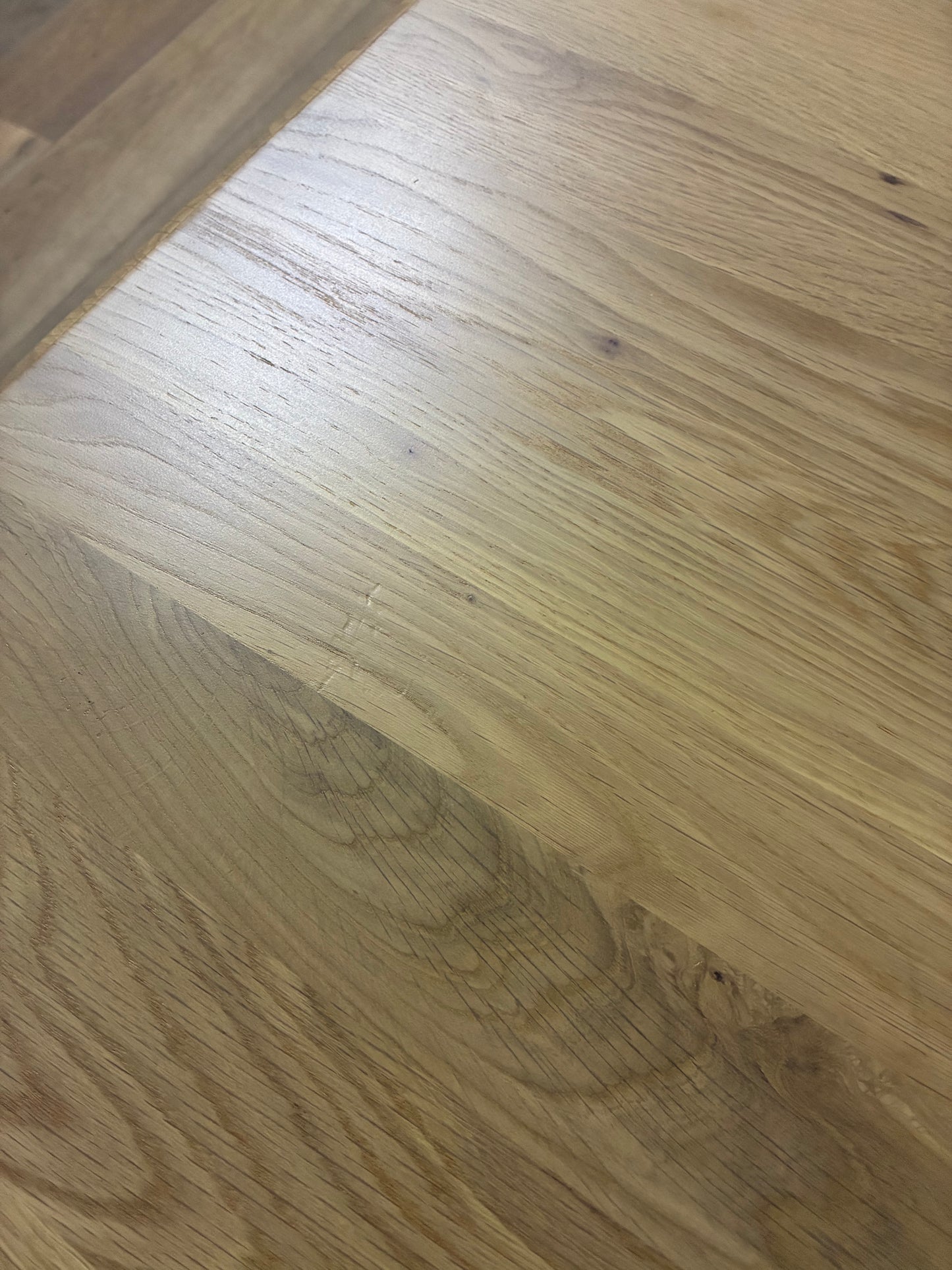 NEWTON Light Natural Solid Oak 6-8 Seater Extendable Dining Table