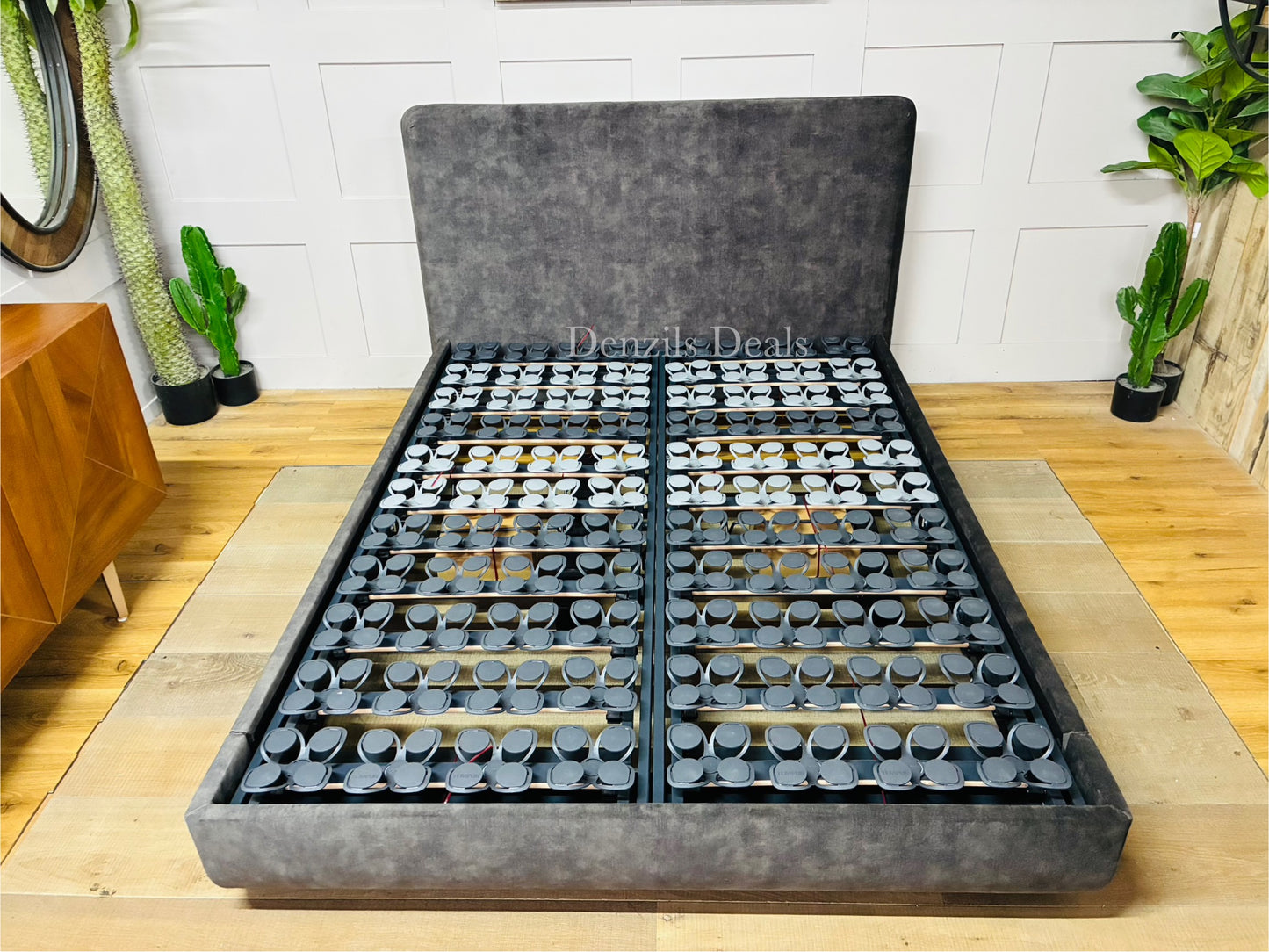 TEMPUR® Arc™ Adjustable Disc Upholstered Bed King Size Dark Grey R54/58'