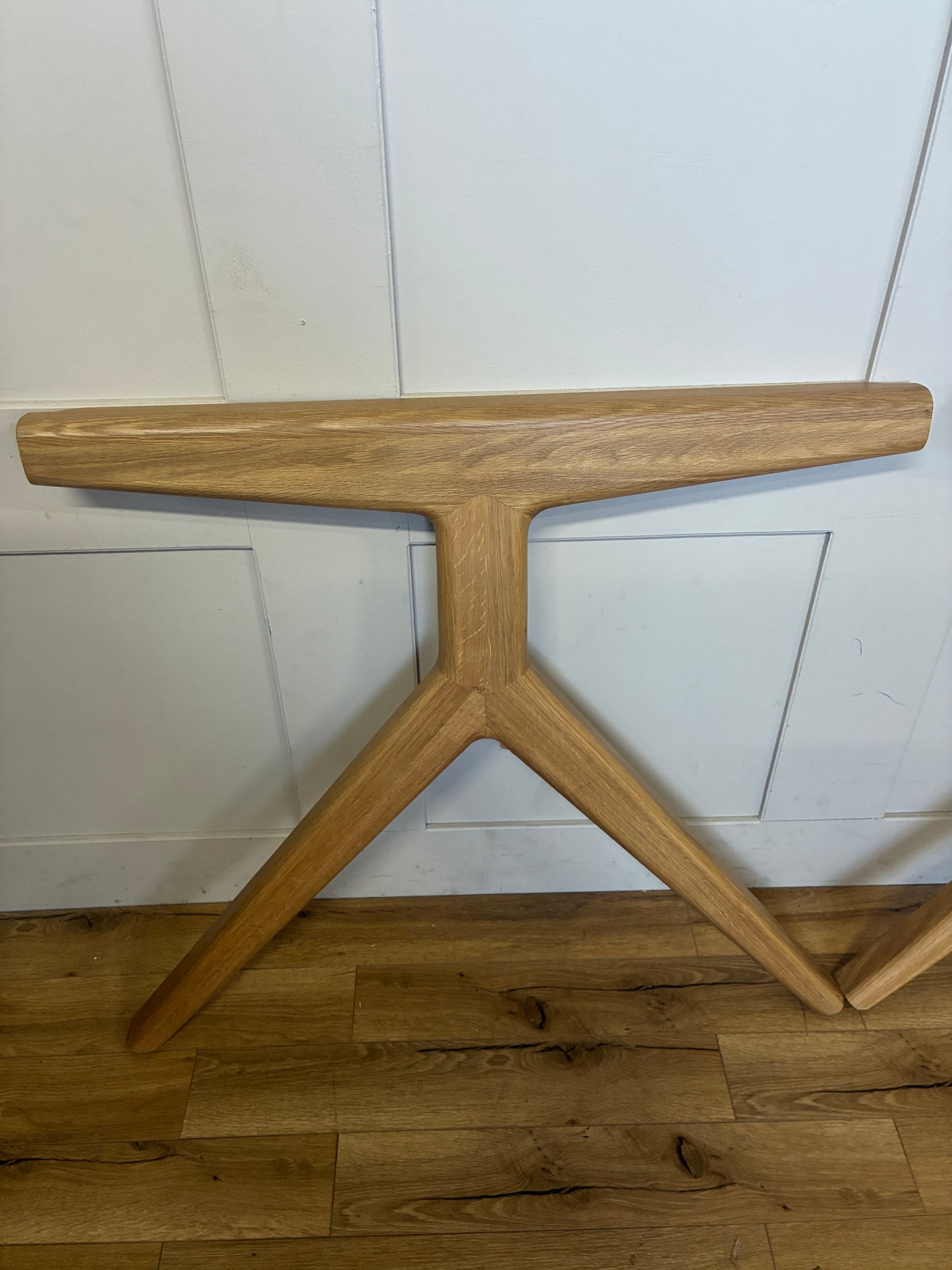 John Lewis Poise 6-10 Seater Extending Dining Table £1100 - Oak