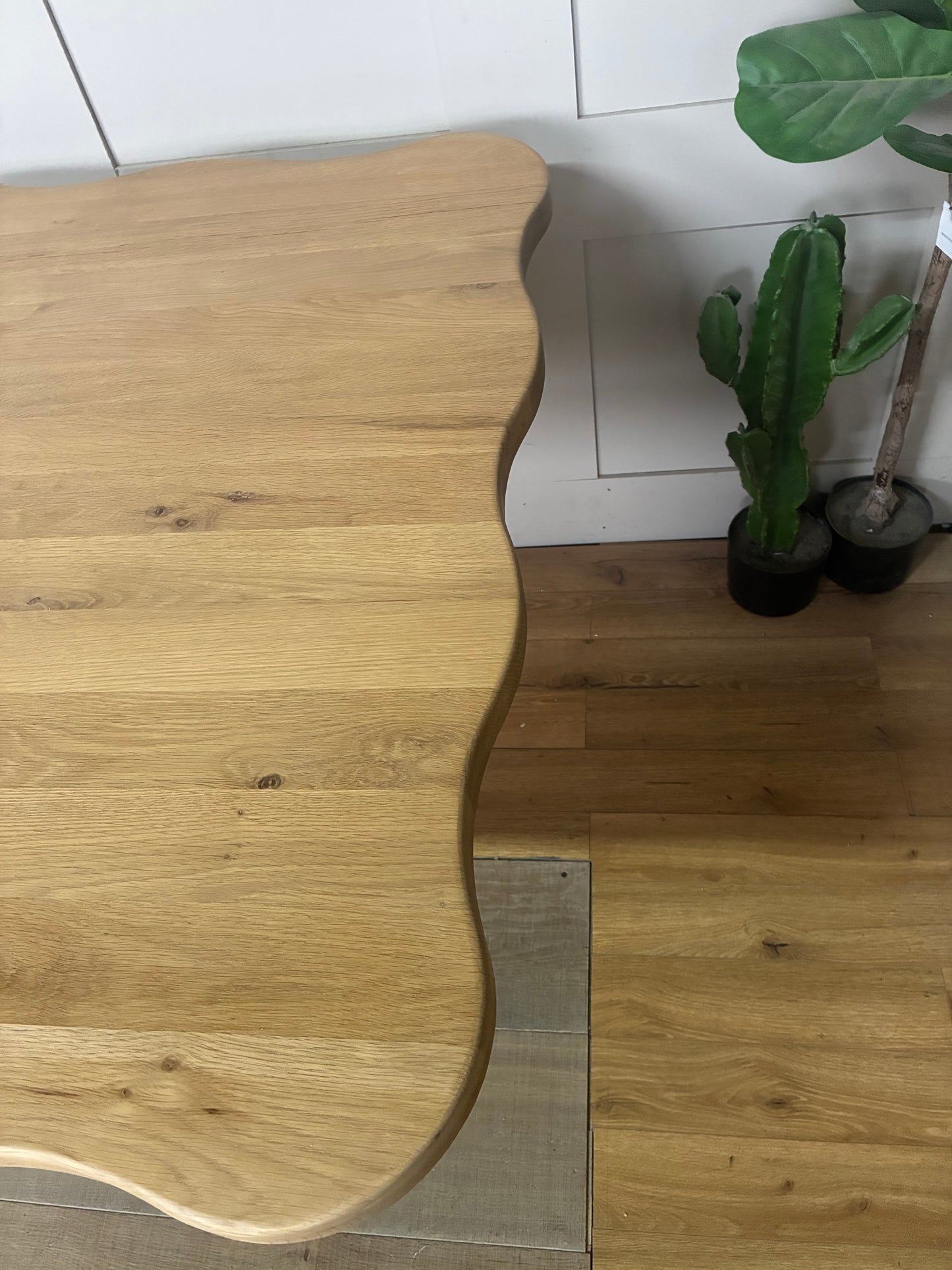 Anthropologie Caldwell Rectangular Oak Dining Table With Alternative Brass Legs R58