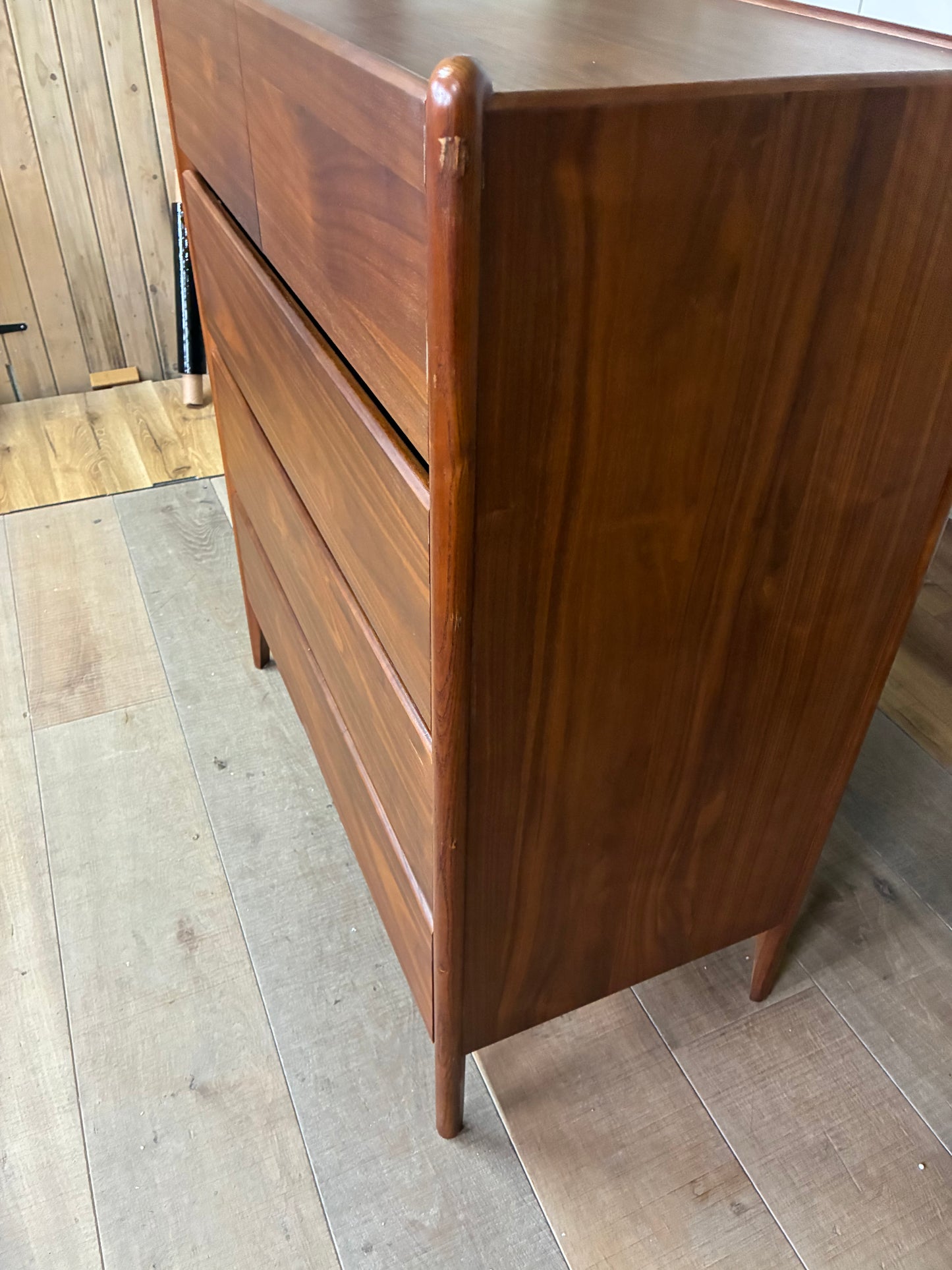 John Lewis Scandi 5 Drawer Wood Chest, Walnut Finish RRrp £649