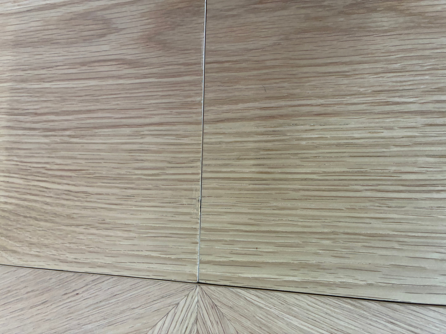 John Lewis Notch Round 4-6 Seater Extending Dining Table, Oak Rrp £799 R5