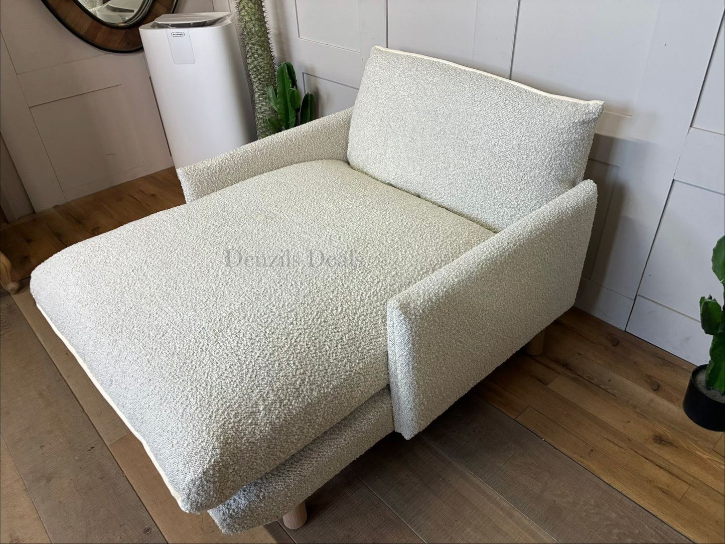 Cozmo Cosy 1.5 Seater Chaise Snuggler, Ecru Boucle Natural Piping with Feather and foam filling for a long, comfortable sit