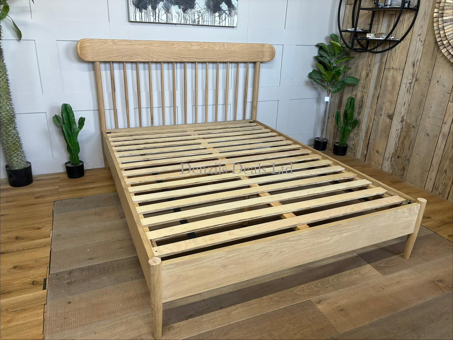 Gallery Direct Hatfield natural oak spindle king size bed frame.