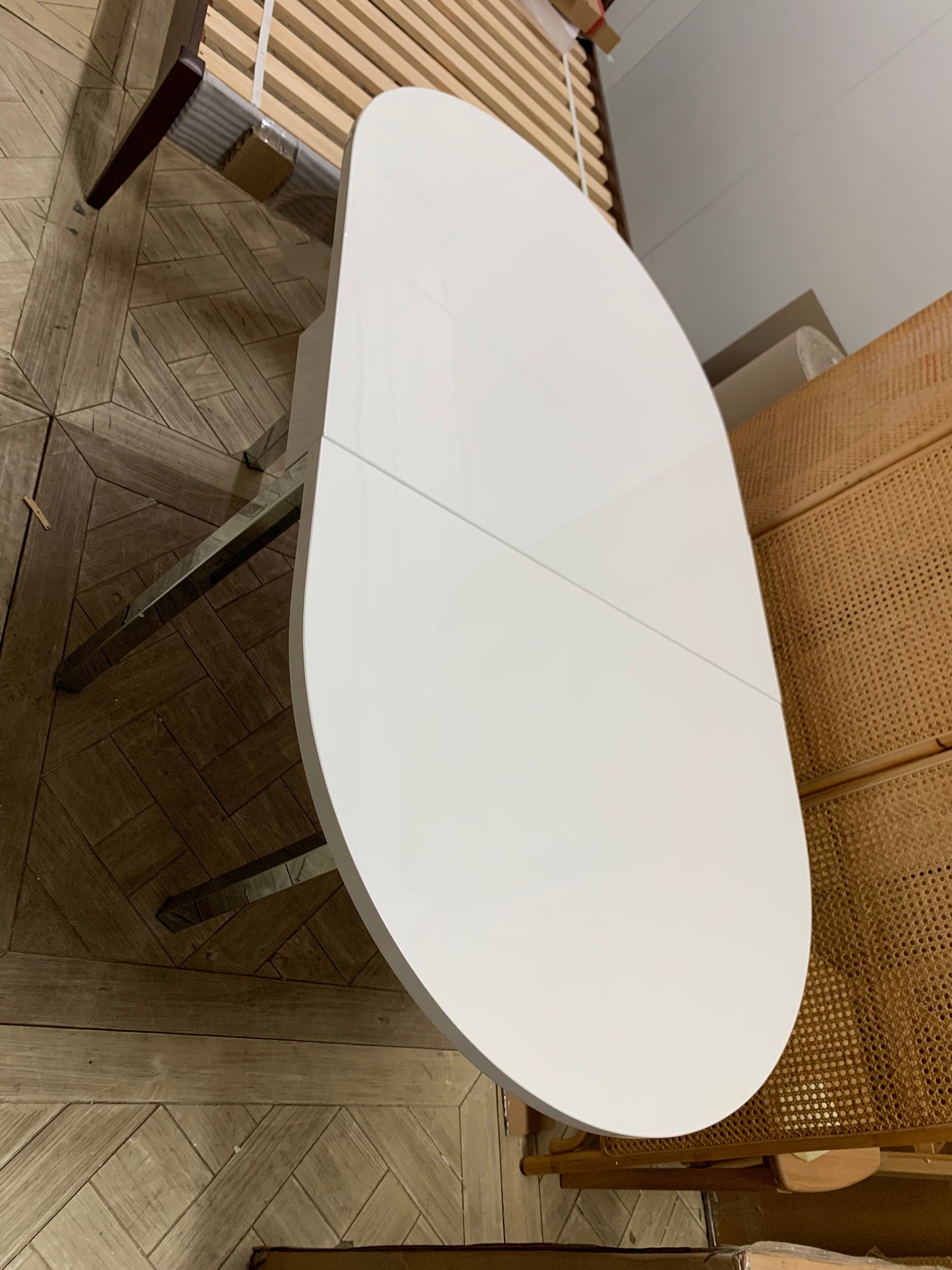 Dwell Meta Drop Leaf Dining Table in Gloss White #8507/3