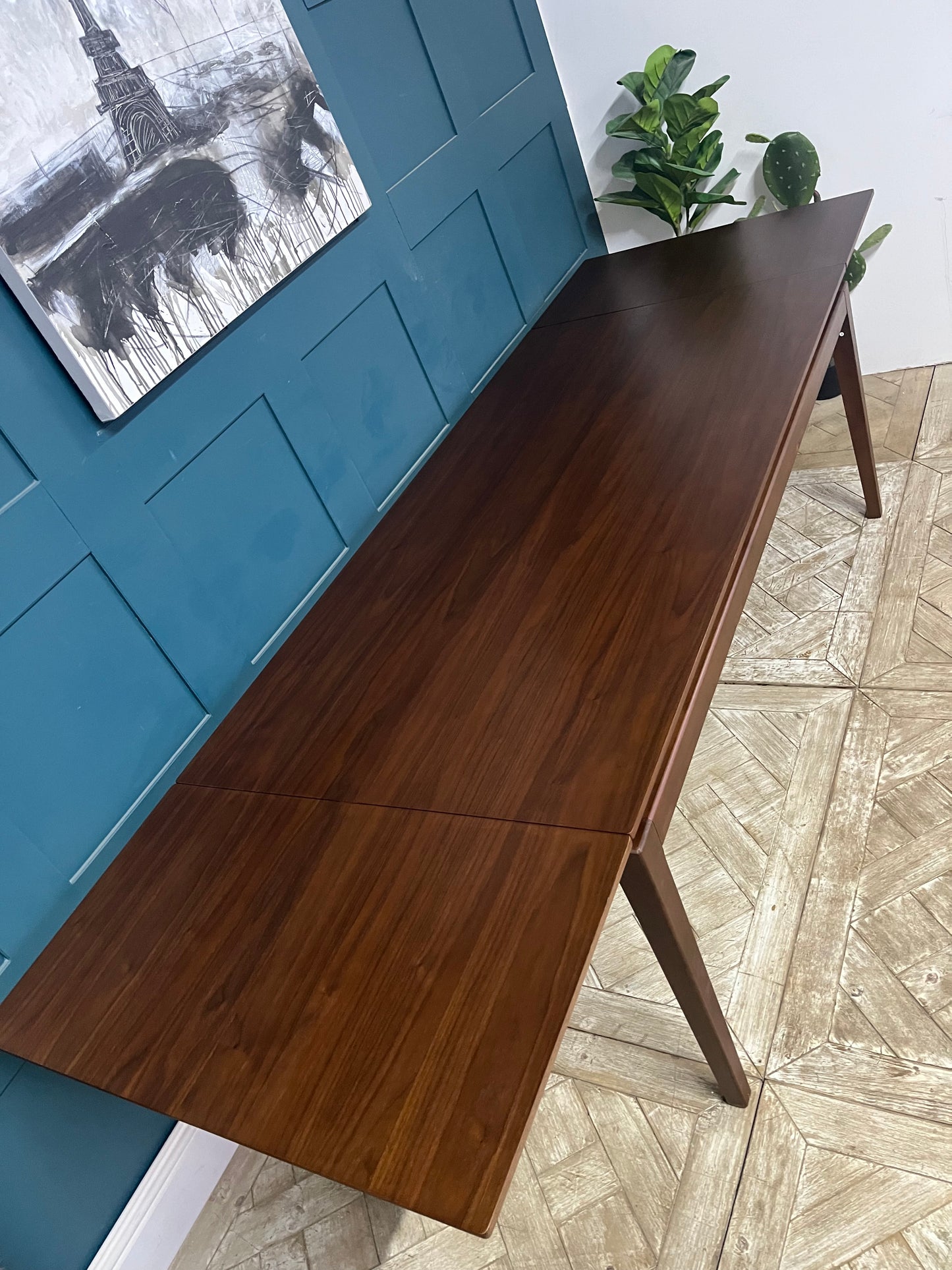 Am Pm Yolo Walnut Extending table Rrp £1199