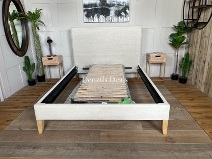 Loaf Piper  kingsize Bedstead in Thatch House Fabric