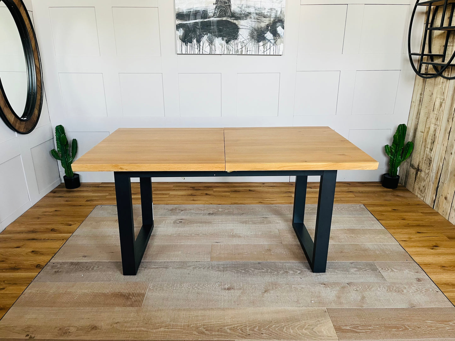 Oak Furnitureland Maine Solid Oak 8-10 Seat Extending Dining Table R26