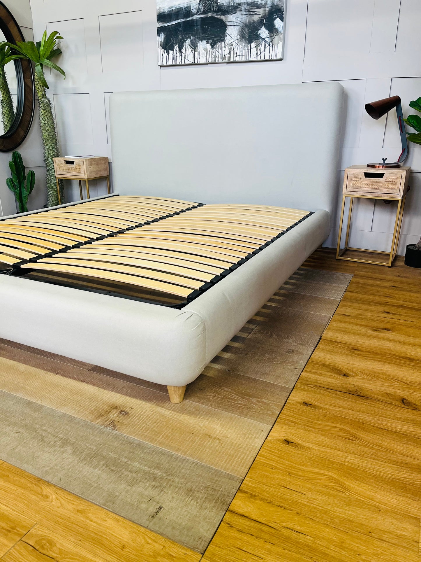 Loaf Ruffle Super king Size Bed R48