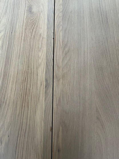 NEWTON Light Natural Solid Oak 6-8 Seater Extendable Dining Table