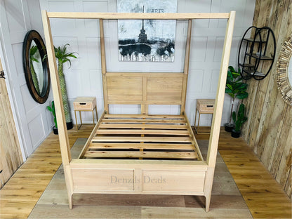 King-Size Four-Poster Bed, NEWTON Light Natural Solid Oak Bed