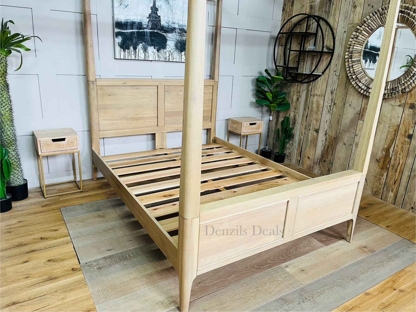 King-Size Four-Poster Bed, NEWTON Light Natural Solid Oak Bed