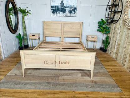 King-Size Four-Poster Bed, NEWTON Light Natural Solid Oak Bed