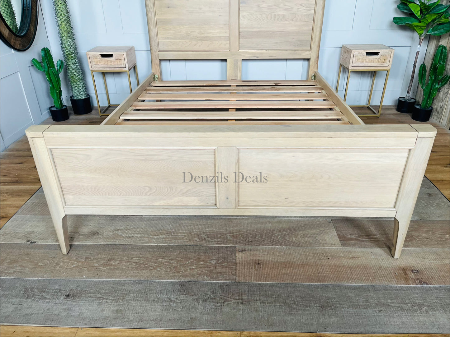 King-Size Four-Poster Bed, NEWTON Light Natural Solid Oak Bed