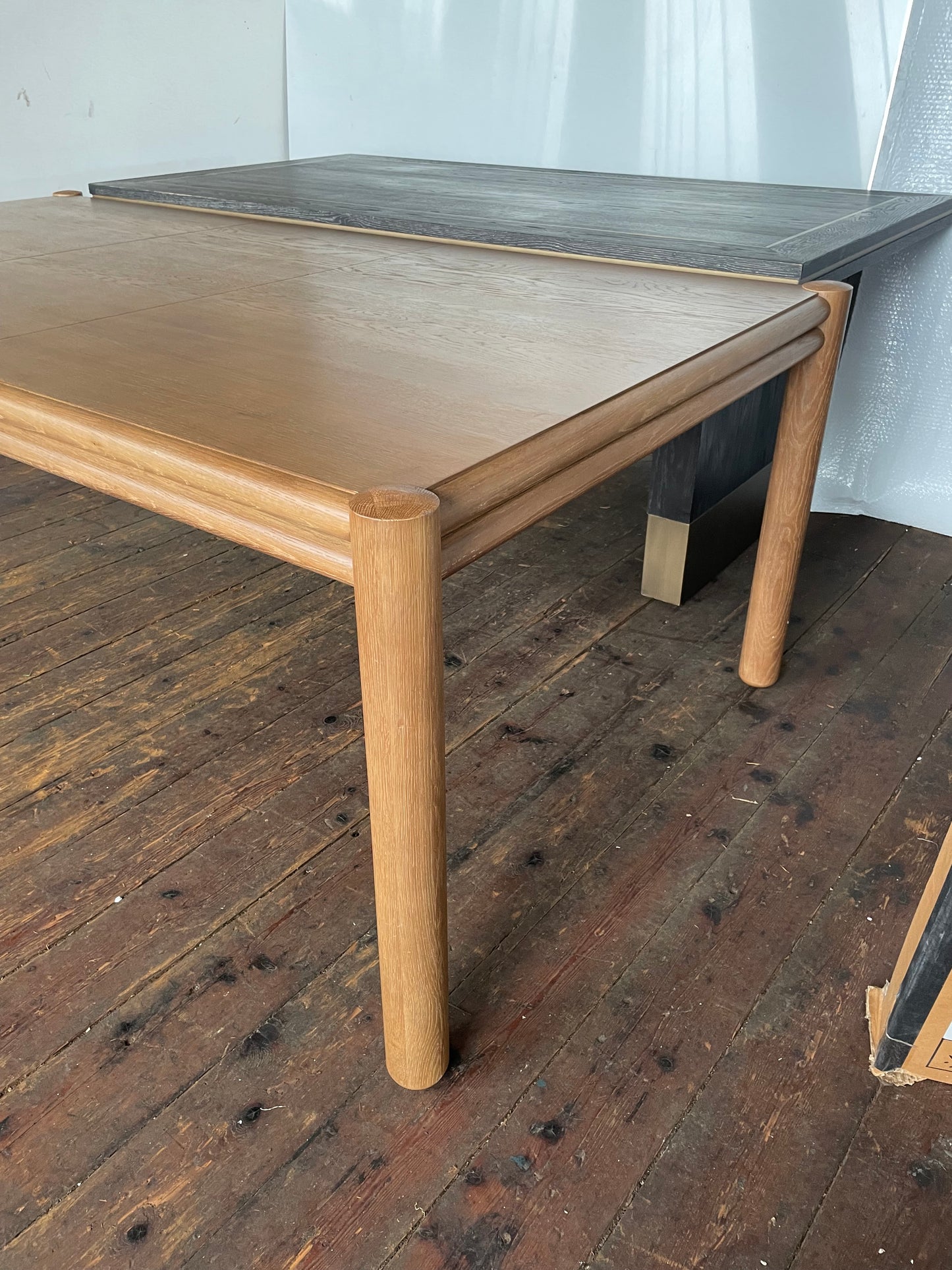 West Elm Miles Expandable Dining Table (155 cm - 206 cm) R8