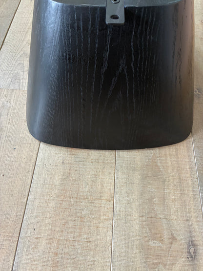 Close up of Nick Scali Allegria round edge coffee table base
