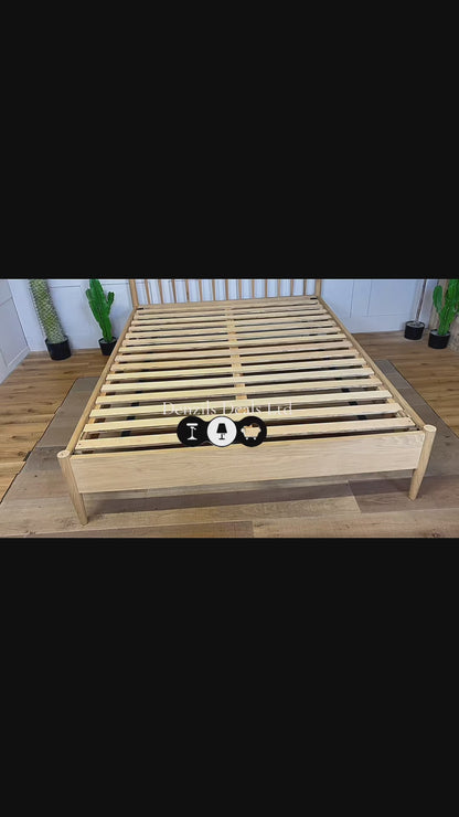 Gallery Direct Hatfield Natural Oak Spindle King Size Bed Frame Rrp £659 R61
